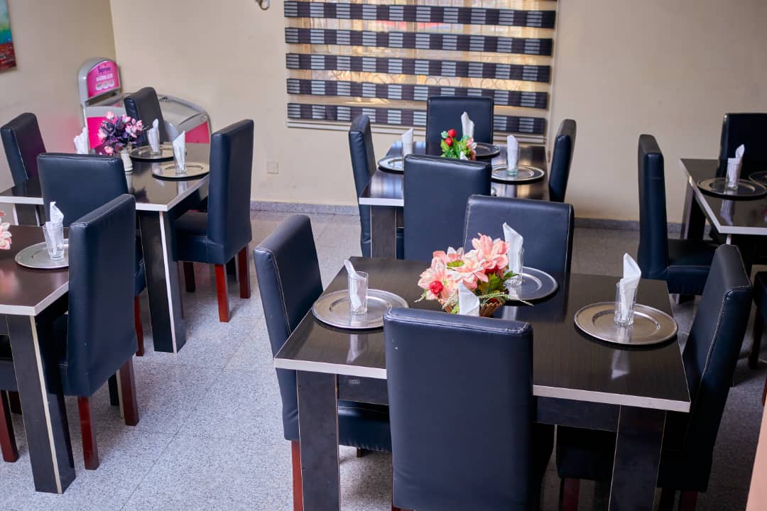 restaurant restaurant